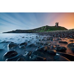 Ceata. Rasarit in Castelul Dunstanburgh - fototapet vlies