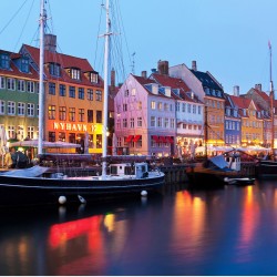 Copenhaga in noapte - fototapet vlies