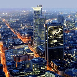 Frankfurt, noaptea - fototapet vlies